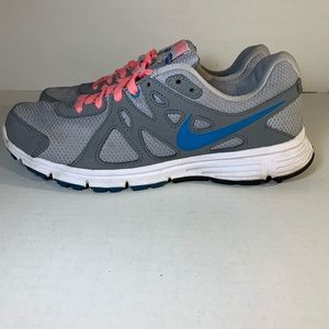 Nike Revolution 2 Wolf Grey Turquoise Pink